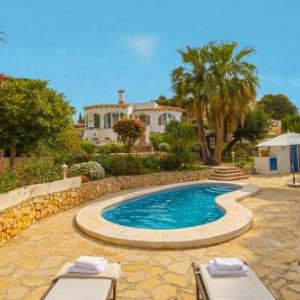 Villa Bella Costa by Abahana Villas