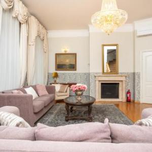 Dream Stay - Gorgeous two-level 3-Bedroom Apartment 170m2