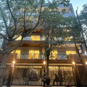 FlxHo Quad - Luxury Studio Apart Hotel DLF Cyber City