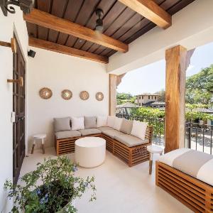 Plaza Mercado 12 - Beach Oceanfront 2BR 2BA Condo in Las Catalinas