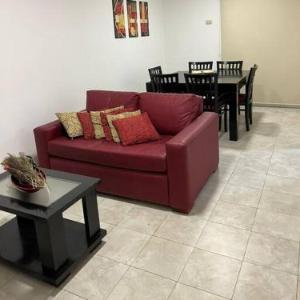 Hermoso departamento con parrillero. Zona Centro