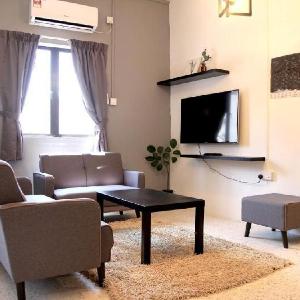 OYO HOME 90647 Mac Inn 94