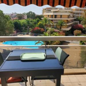 MIOUGRANO 2 Pieces Climatise 47m2 Piscine Parking