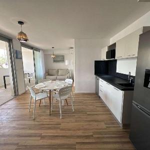 Appartement Climatisé Proche Plage et Commerces 4 Pers. Parking Privé Quartier du Couchant - FR-1-328-235