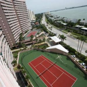 5F Crescent Beach Club