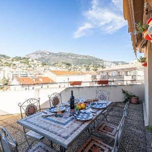 Victoria Bergamote Attic with Terrace and Sea View - Happy Rentals