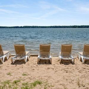 2 Lakeside Apartment Units in One at Fife Lake Lodge