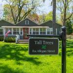 Tall Trees - great location to downtown Saugatuck - Pet Friendly! Saugatuck