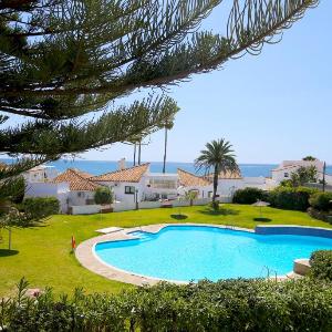 Estepona West Family Villa MOSTAZA
