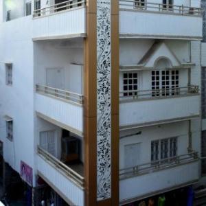 Hotel O SURBHI GUEST HOUSE
