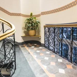 Bearsleys Downtown Apartments
