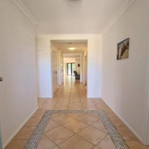 Ocean Links - Modern Beachside Escape Near Pippi Beach - Holiday Yamba
