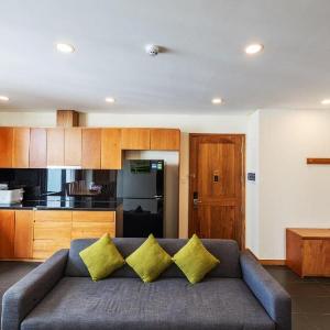 Cozy 3 bedroom apartment in Maple