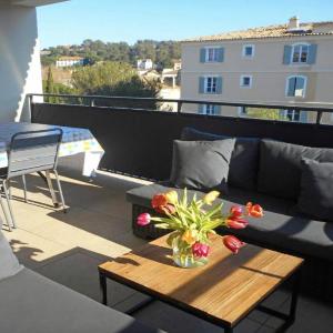 Bright Flat In The Heart Of Saint Tropez