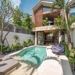 Villa Naoki - 1BR Architectural Gem Next to The Beach in Canggu