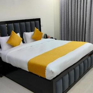THE ROYAL VILLA - Noida Sector 70