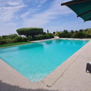 Villa 5 pièces avec piscine et vue mer à Grimaud - FR-1-780-79