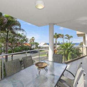 Unit 3 21 Park Generous and Comfortable Beachside Abode