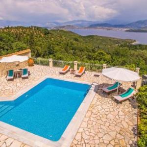 Villa Petrosa by Villa Plus
