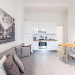 Easylife - Milano - Belinzaghi 6 - Isola