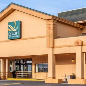 Quality Inn & Suites At Coos Bay