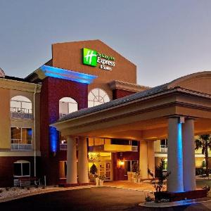 Carolina Motorsports Park Hotels - Holiday Inn Express Camden