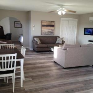 Middleton Motel & Suites