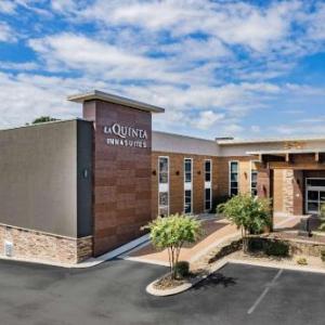 Hotels near Tennessee Aquarium - La Quinta Inn & Suites by Wyndham Chattanooga - East Ridge