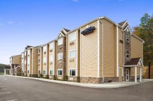 Microtel Inn & Suites by Wyndham Cambridge, Cambridge