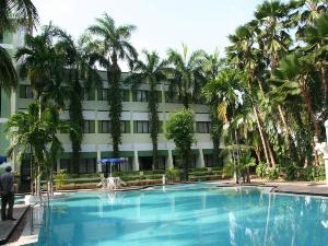 Hotel Parisutham, Thanjavur