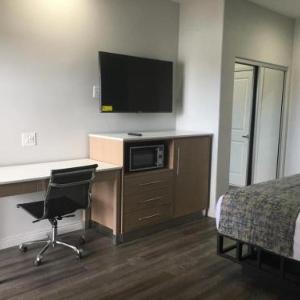 Cali Inn