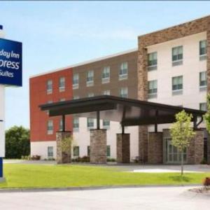 Holiday Inn Express & Suites - Hollister an IHG Hotel