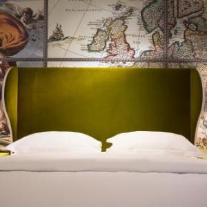 Hotels near L'Olympia Paris - Hotel Du Continent