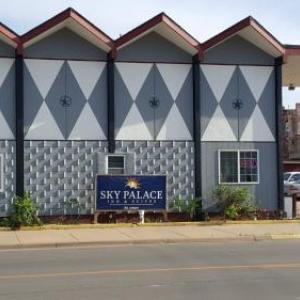 Sky-Palace Inn & Suites Hutchinson