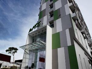 Whiz Hotel Pemuda Semarang, Semarang