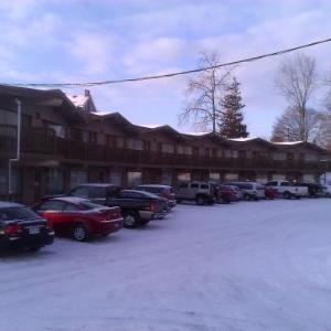 Hotels near The Roxx Niteclub - Knights Inn Barrie