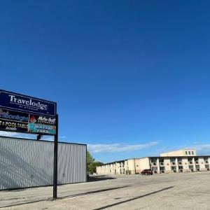 Travelodge by Wyndham Winnipeg Airport