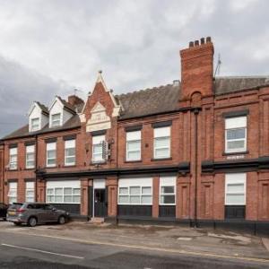 Dusties Hotel