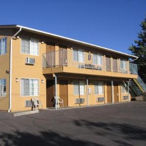 Heritage House Motel