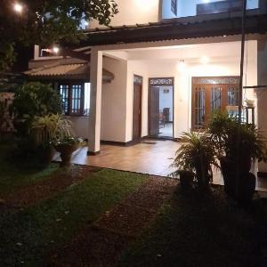 Uyanawatta villa talpe