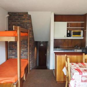 Studio lumineux 4 pers. aux Menuires avec accès pistes et balcon - FR-1-344-990