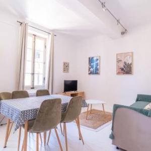 Cosy 36m With Nice Sea View Center Village !