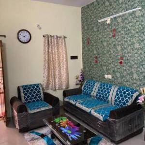 KesarHomes-HomeStay- FLT202-2nd Flr-2BHK-APT-AC-Lift-Kukatpally