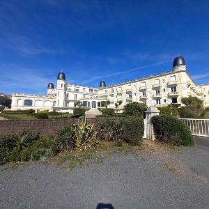 Royan - VUE MAGIQUE pour cet APPARTEMENT au 1er étage - Résidence du Golf