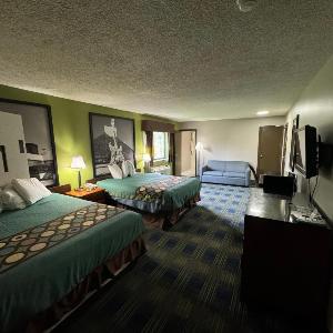 South Ridge Inn
