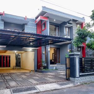 Aryastri Timoho Villa