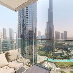 Primestay - 2BR Burj Khalifa View Opera Grand - Downtown Dubai 