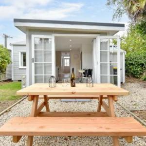 Peaceful City Retreat -Steps to Arts - Eats & Parks