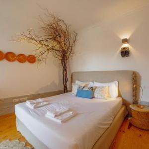 Downtown Modern Studio With Terrace by Vacationy