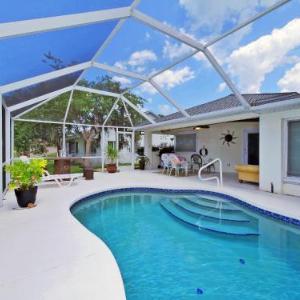 Palm Paradise 3 Bedrooms Sleeps 8 Canal View Private Pool Boat Dock